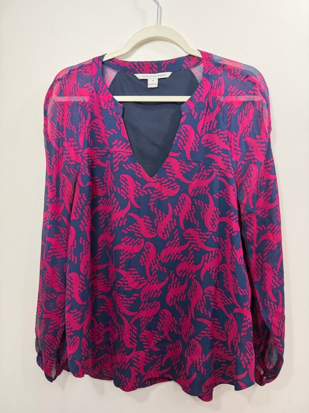 Diane Von Furstenberg purple blue print silk blend sheer sleeves blouse size 12